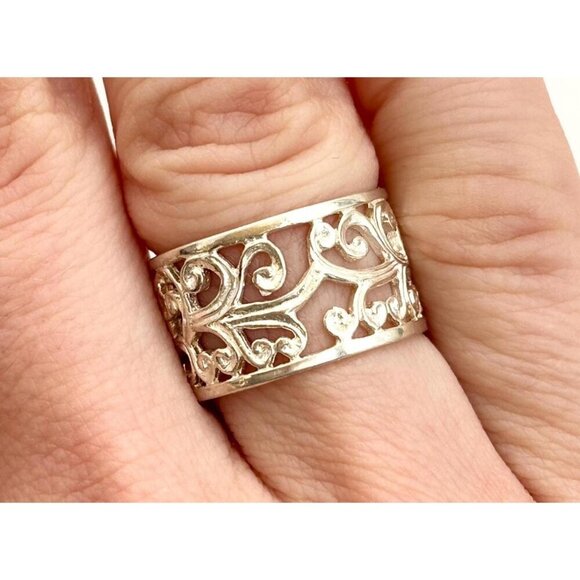 Jewelry - Ornate Cutout Floral Straight Chunky 925 Sterling Silver Vintage Ring - sz 6
